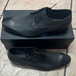 Carrucci Soft Leather Classic Black Men's Dress Shoes new with box